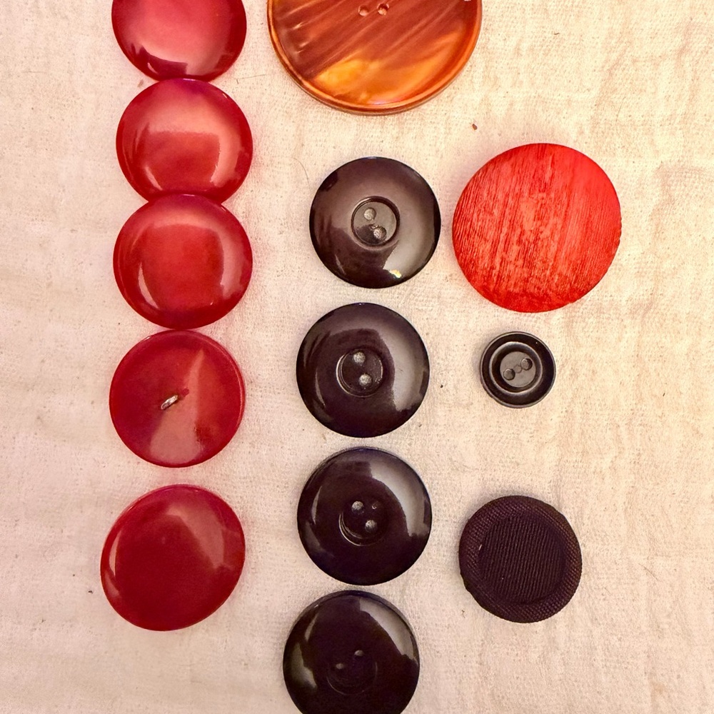 Mixed Vintage Buttons - Red, Black, Amber, orange
